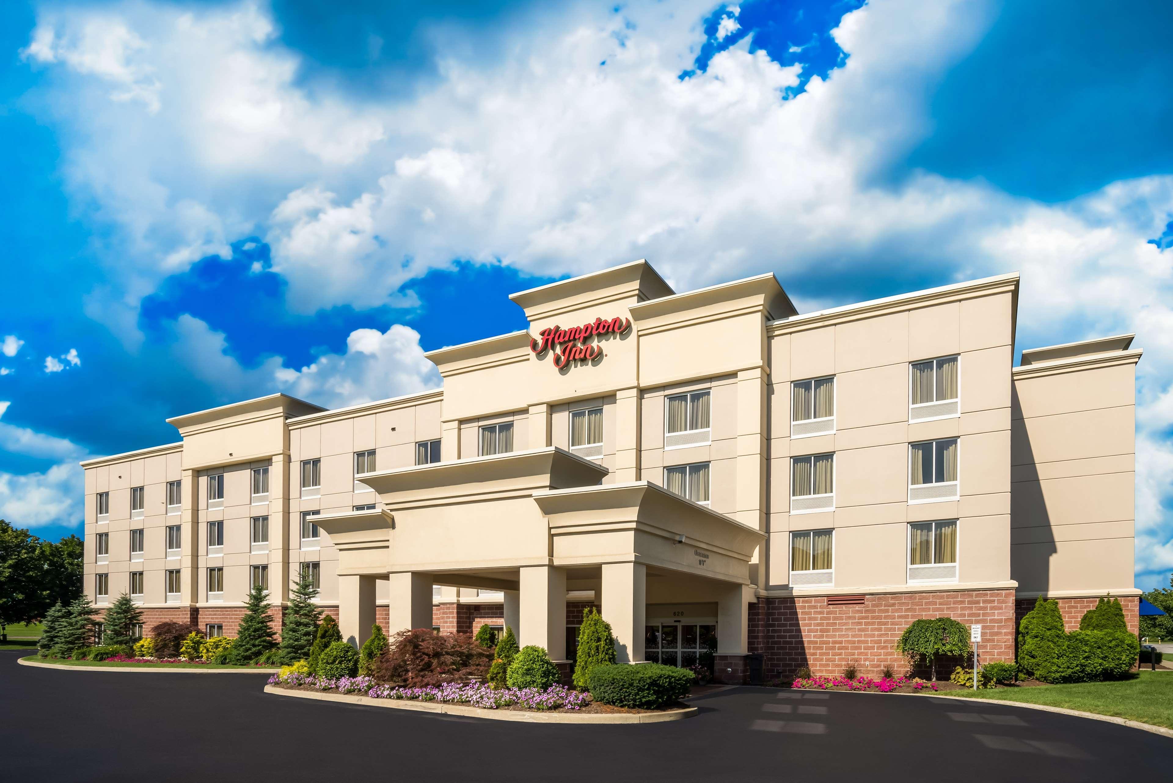 Hampton Inn Clifton Park Exterior photo